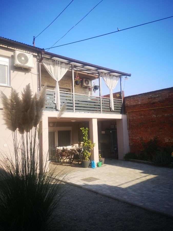 Nunanina Apartmani Pozega Exterior photo